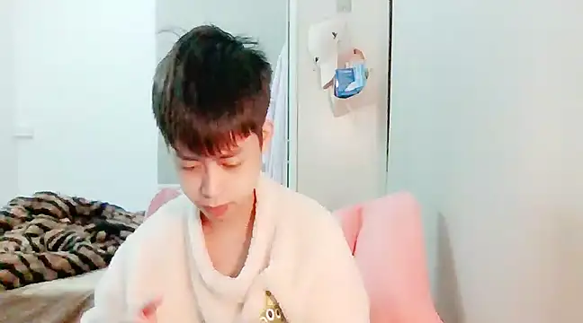 Snapshot of FFFFZ189 chatting on 12-14-24, 11:29 FFFFZ189 online show from 12-14-24, 11:29