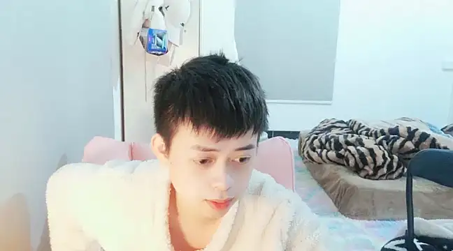 Snapshot of FFFFZ189 chatting on 01-06-25, 04:02 FFFFZ189 online show from 01-06-25, 04:02