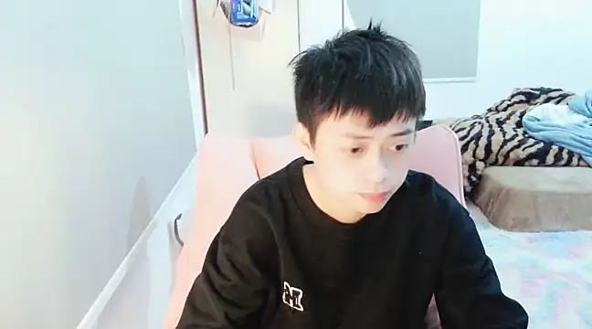 Snapshot of FFFFZ189 chatting on 01-12-25, 12:44 FFFFZ189 online show from 01-12-25, 12:44