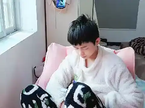 Snapshot of FFFFZ189 chatting on 01-15-25, 08:41 FFFFZ189 online show from 01-15-25, 08:41