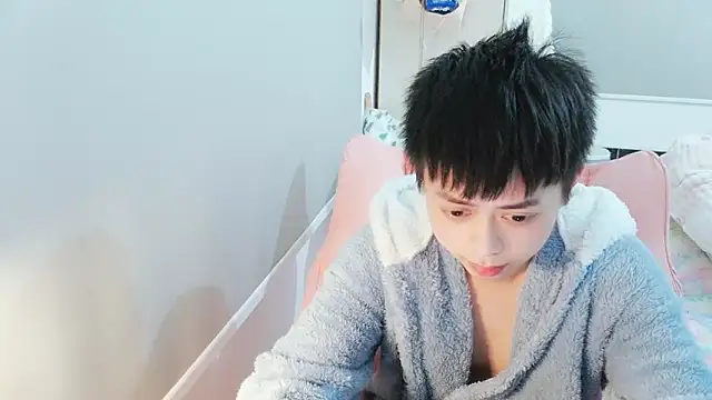 Snapshot of FFFFZ189 chatting on 01-18-25, 12:47 FFFFZ189 online show from 01-18-25, 12:47