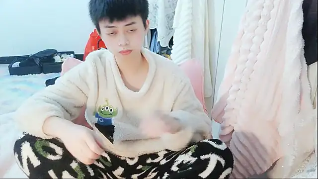 Snapshot of FFFFZ189 chatting on 01-20-25, 01:53 FFFFZ189 online show from 01-20-25, 01:53