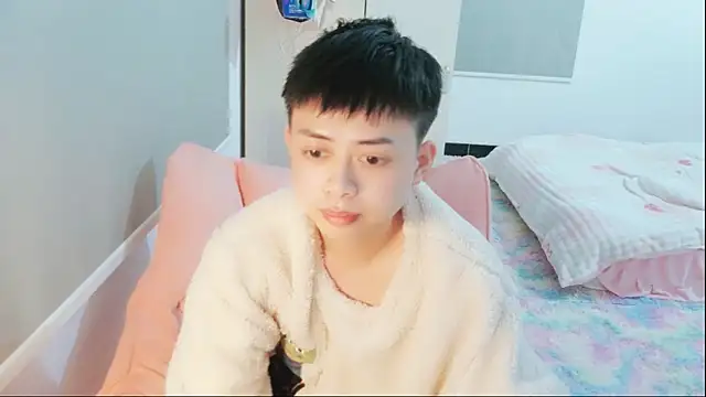 Snapshot of FFFFZ189 chatting on 01-22-25, 01:32 FFFFZ189 online show from 01-22-25, 01:32