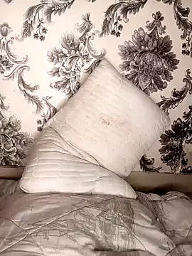 DickDiva1 online show from 02-11-25, 09:03