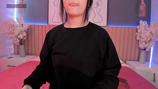 Megan mooree  online show from 02-07-25, 12:39