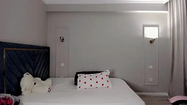 oxxx me online show from 11-04-25, 07:51