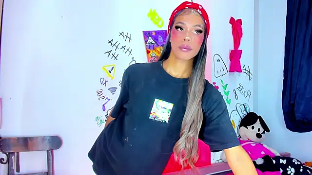 bloom444 online show from 11-21-25, 01:37