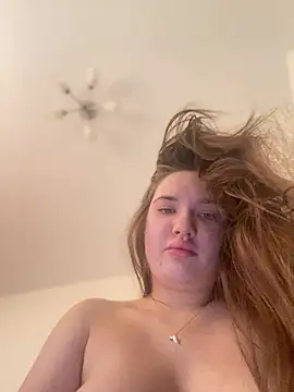 Snapshot of Holly_Molii chatting on 03-14-25, 07:26 Holly Molii online show from 03-14-25, 07:26