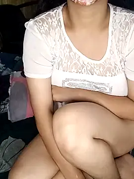 Snapshot of yourtamilcouple chatting on 12-13-24, 10:08 yourtamilcouple online show from 12-13-24, 10:08