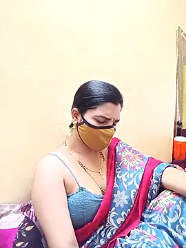 Snapshot of yourtamilcouple chatting on 03-07-25, 12:34 yourtamilcouple online show from 03-07-25, 12:34