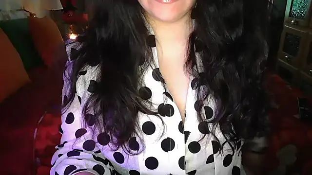 Snapshot of CronacaErotica chatting on 01-14-25, 03:26 CronacaErotica online show from 01-14-25, 03:26