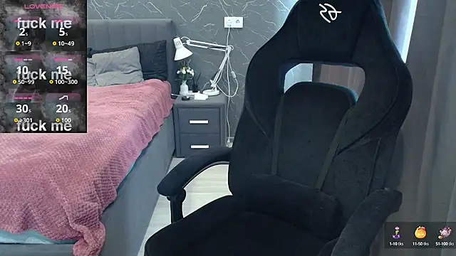 Snapshot of Alice_Weiss chatting on 10-09-25, 09:40 Alice Weiss online show from 10-09-25, 09:40