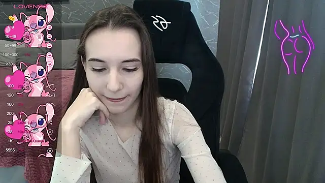 Snapshot of Alice_Weiss chatting on 10-14-25, 08:04 Alice Weiss online show from 10-14-25, 08:04