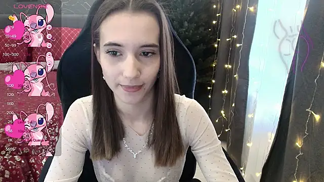 Snapshot of Alice_Weiss chatting on 11-20-25, 08:25 Alice Weiss online show from 11-20-25, 08:25