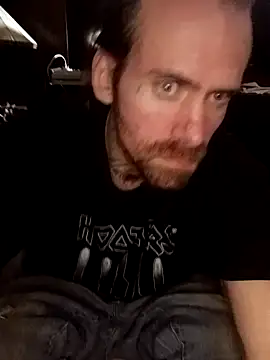 Snapshot of RobStrokes215 chatting on 12-01-24, 06:41 RobStrokes215 online show from 12-01-24, 06:41