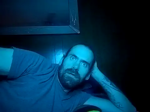 Snapshot of RobStrokes215 chatting on 12-10-24, 06:44 RobStrokes215 online show from 12-10-24, 06:44