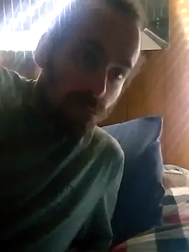 Snapshot of RobStrokes215 chatting on 12-11-24, 09:41 RobStrokes215 online show from 12-11-24, 09:41