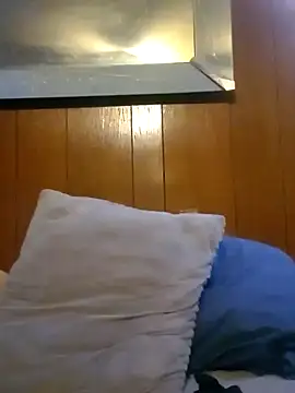 Snapshot of RobStrokes215 chatting on 12-13-24, 03:16 RobStrokes215 online show from 12-13-24, 03:16