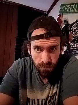 Snapshot of RobStrokes215 chatting on 12-23-24, 01:03 RobStrokes215 online show from 12-23-24, 01:03