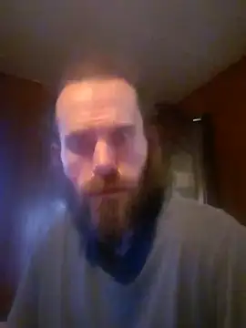 Snapshot of RobStrokes215 chatting on 03-08-25, 07:49 RobStrokes215 online show from 03-08-25, 07:49