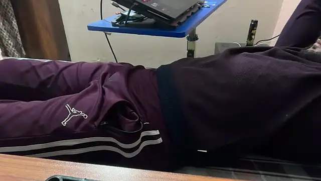 sexyboy09 online show from 10-19-25, 07:47