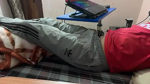 sexyboy09 online show from 10-28-25, 12:19