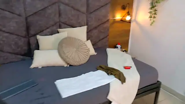 JaylaScott   online show from 11-03-25, 11:55