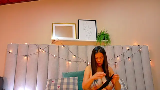 JaylaScott   online show from 11-30-25, 11:58