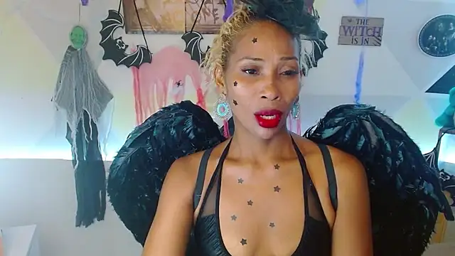 Snapshot of NatashaDormat chatting on 10-31-25, 02:07 NatashaDormat online show from 10-31-25, 02:07