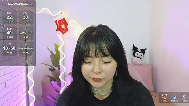 hina tay online show from 12-22-24, 04:17