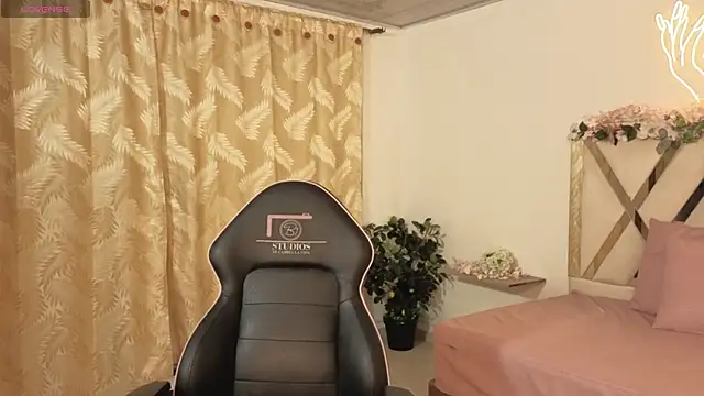 hina tay online show from 02-21-26, 03:07