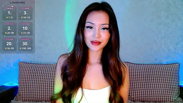 Min Jee  online show from 03-10-25, 07:42