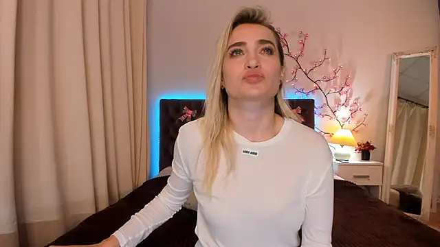 KateOwyns online show from 03-27-26, 01:22