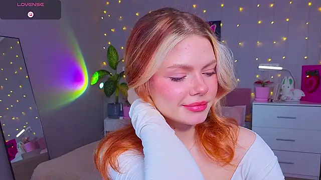 Red  Candy online show from 04-12-26, 11:04