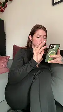 kamel-ayesha online show from 12-18-25, 02:45