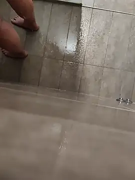 Macanxxx online show from 10-29-25, 06:53