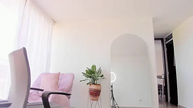 vianca cruzz online show from 01-22-25, 07:45