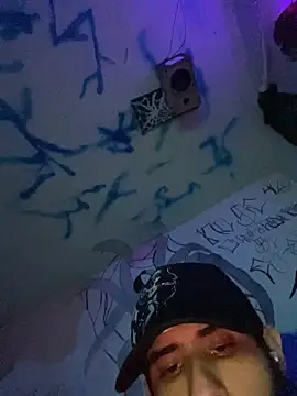 Snapshot of Elvergalarga66622 chatting on 12-15-25, 12:20 Elvergalarga66622 online show from 12-15-25, 12:20