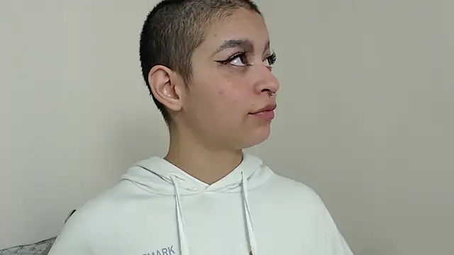 Bitsy Messy online show from 01-04-25, 01:21