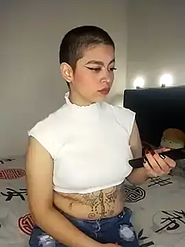 Bitsy Messy online show from 01-13-25, 10:56