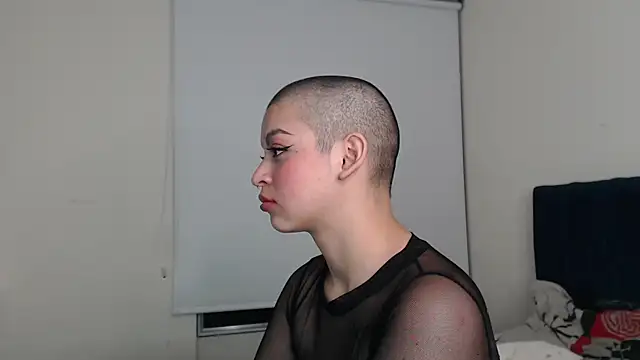 Bitsy Messy online show from 02-15-25, 10:33