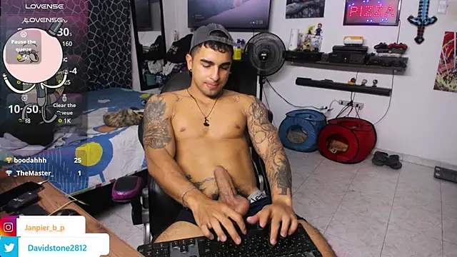 Snapshot of cJuan111 chatting on 02-20-25, 11:10 cJuan111 online show from 02-20-25, 11:10