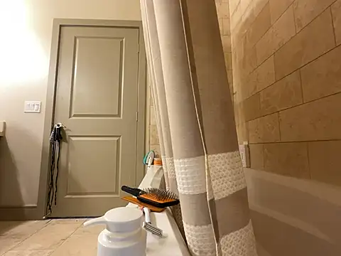 Snapshot of GoddessNih chatting on 12-14-24, 08:18 GoddessNih online show from 12-14-24, 08:18