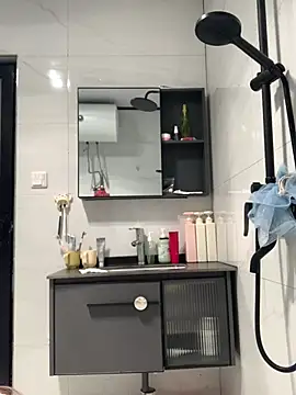 Aimeil online show from 03-13-25, 04:34