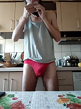 Snapshot of vulpe8400 chatting on 03-17-25, 07:02 vulpe8400 online show from 03-17-25, 07:02