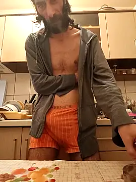 Snapshot of vulpe8400 chatting on 10-10-25, 05:17 vulpe8400 online show from 10-10-25, 05:17