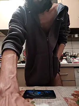 Snapshot of vulpe8400 chatting on 11-25-25, 10:54 vulpe8400 online show from 11-25-25, 10:54