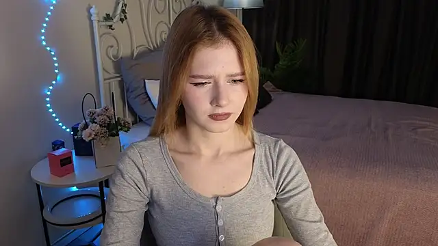 jenny bunny  online show from 10-08-25, 01:25