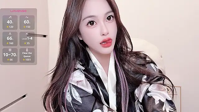 Neyllar online show from 10-27-25, 11:03