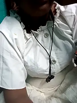 Nisha-baby01 online show from 01-08-25, 06:41